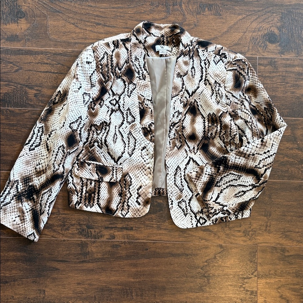 Like New Worthington Snake Print Bolero, Size M
